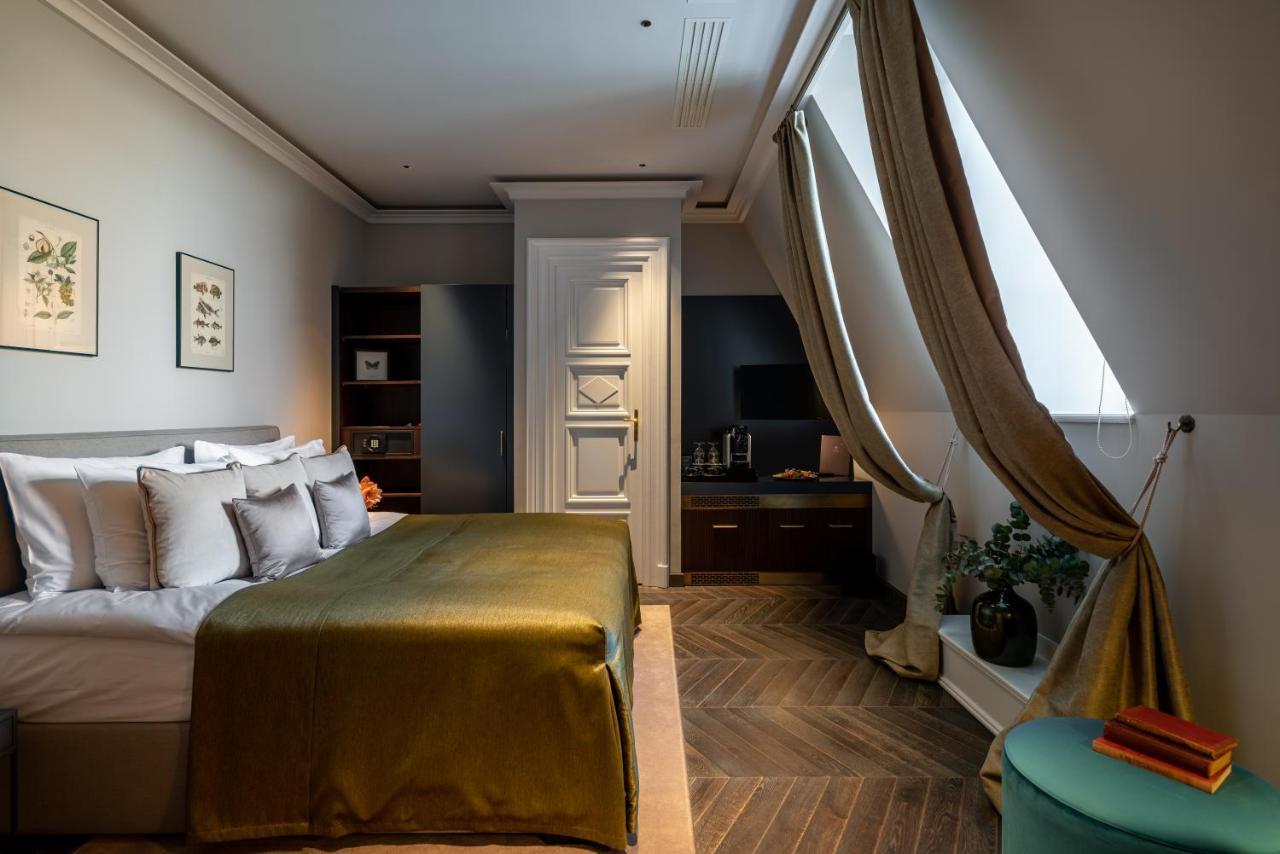 Botaniq Castle Of Tura - Small Luxury Hotels Of The World Bagian luar foto